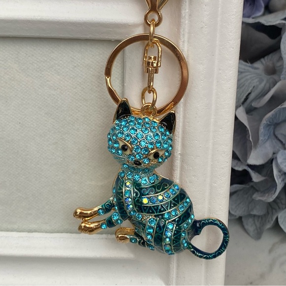 Blue Striped Crystal Egyptian Tabby Cat Keychain Charm - Picture 2 of 16